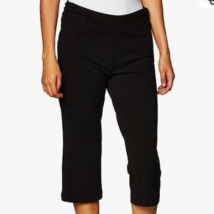 Danskin Women's Sleek fit Crop Capri w/Comfort Waistband NWT Size SP